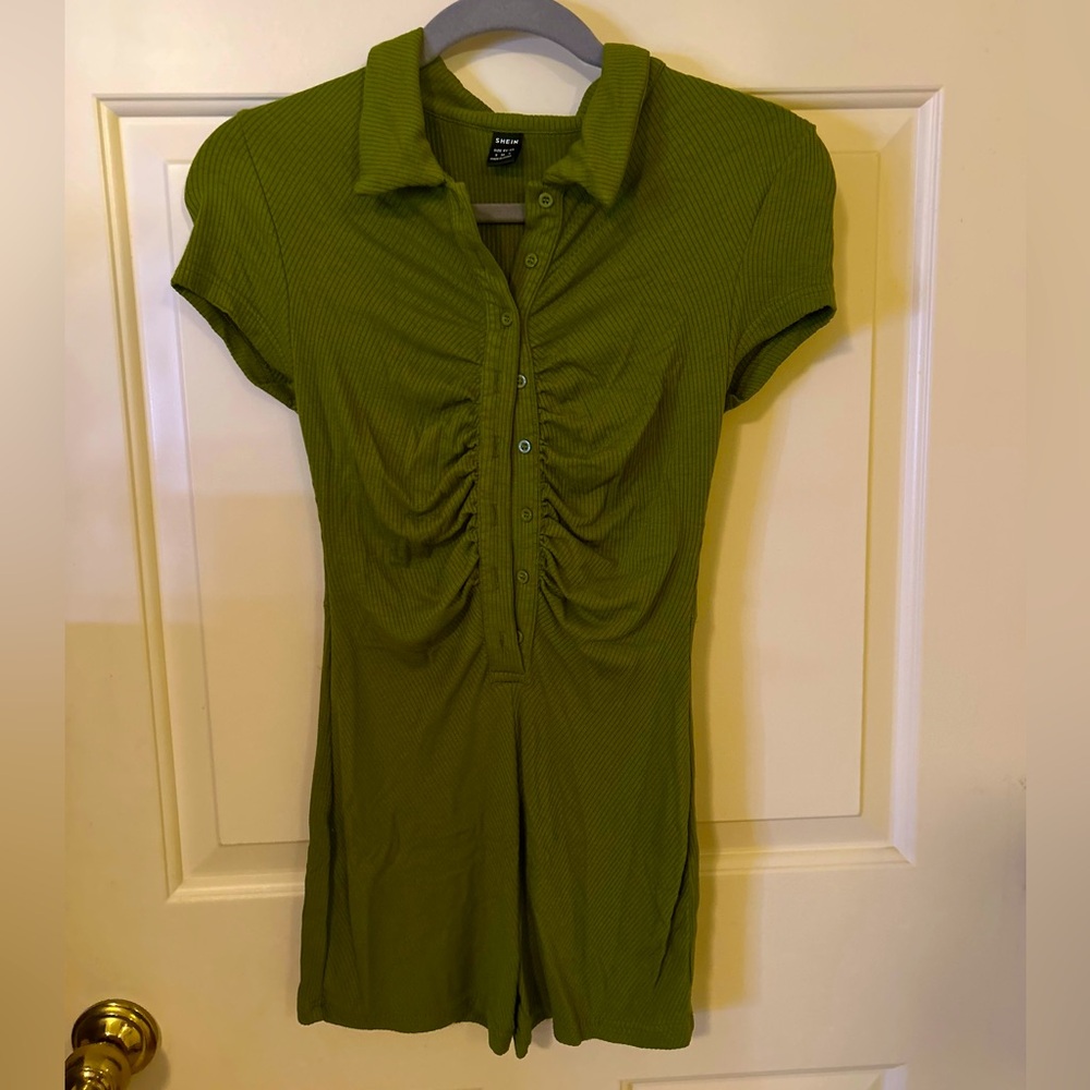 SHEIN Green Ruched Polo Bodysuit
